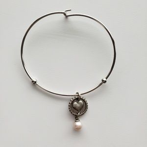 Vantel Pearl's Bangle Bracelet
